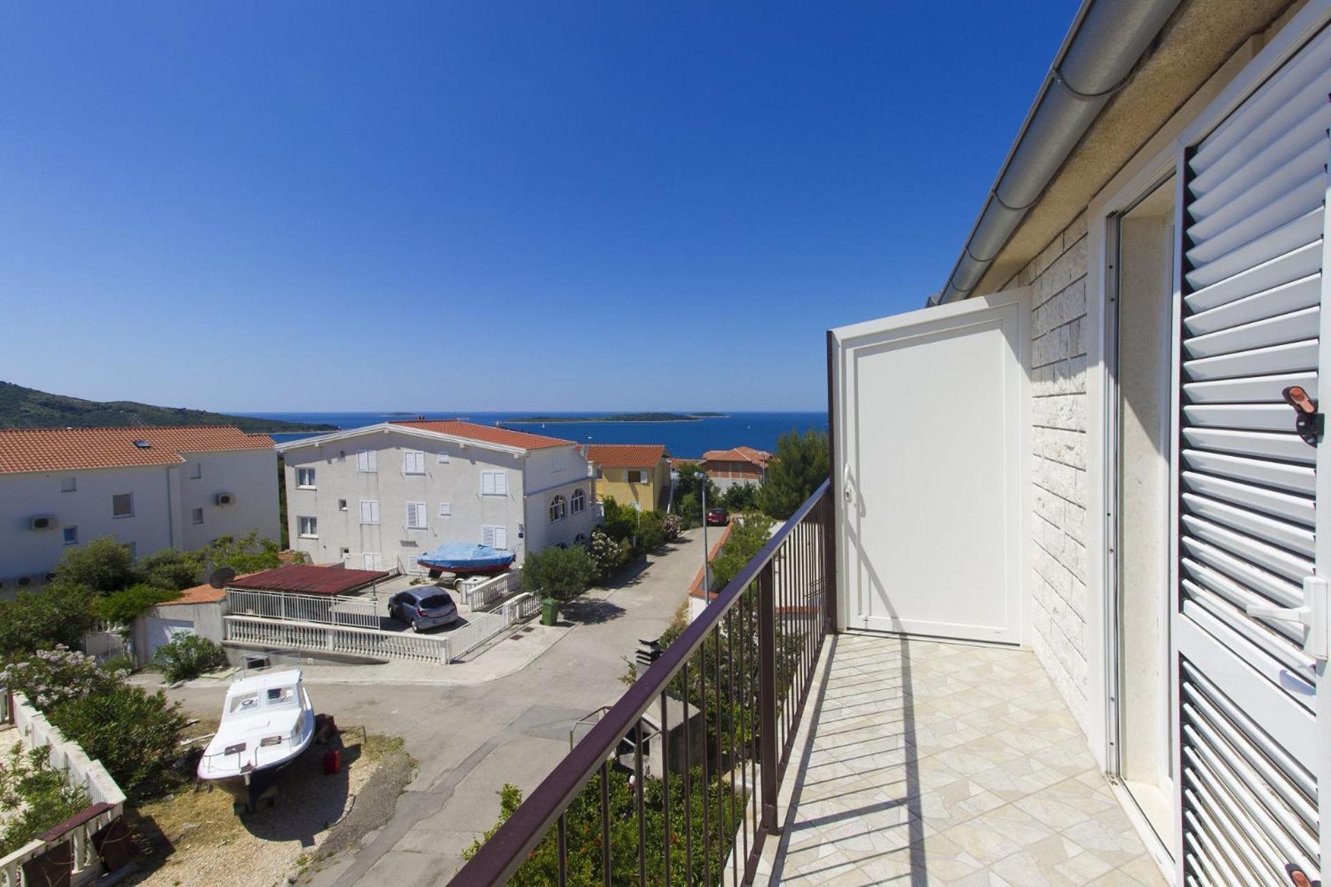 Apartments Vince Primosten Exterior photo