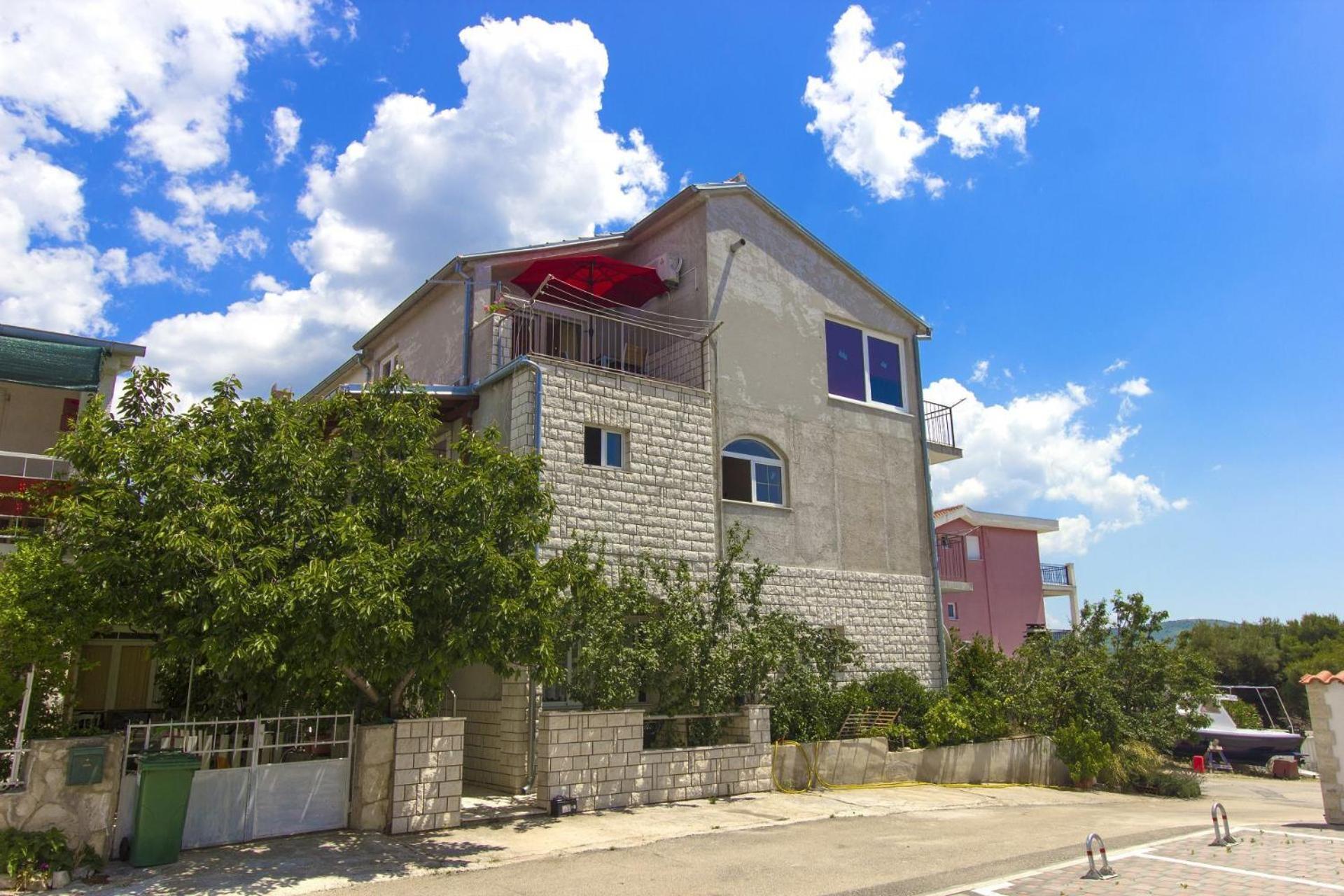Apartments Vince Primosten Exterior photo