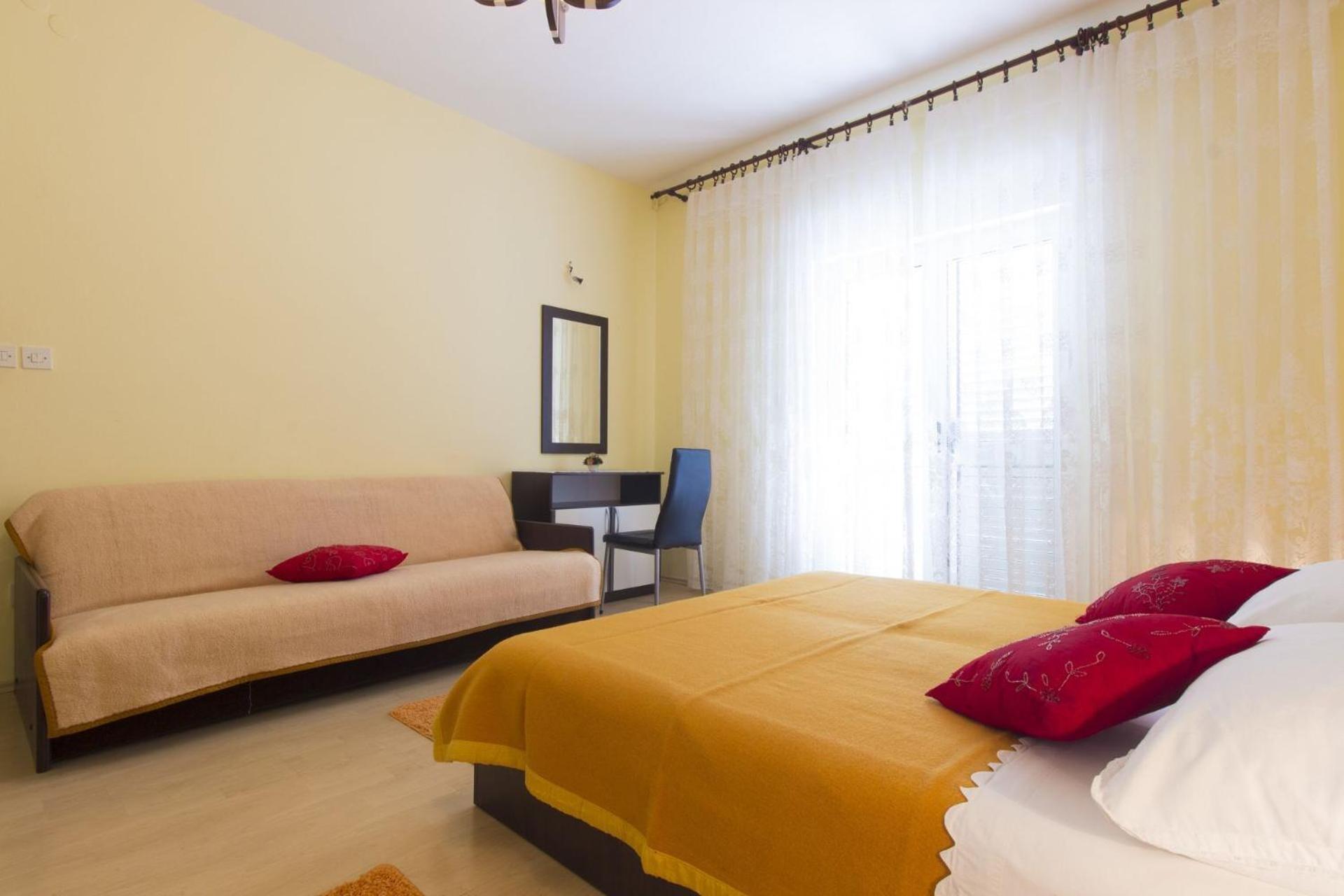 Apartments Vince Primosten Exterior photo